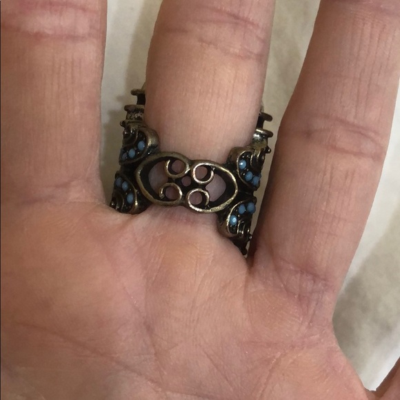 Ring - Picture 3 of 4